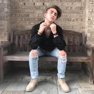 Meet your Posher, Hunter